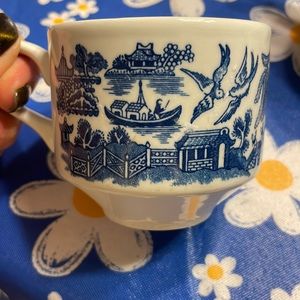 Churchill coffee cups